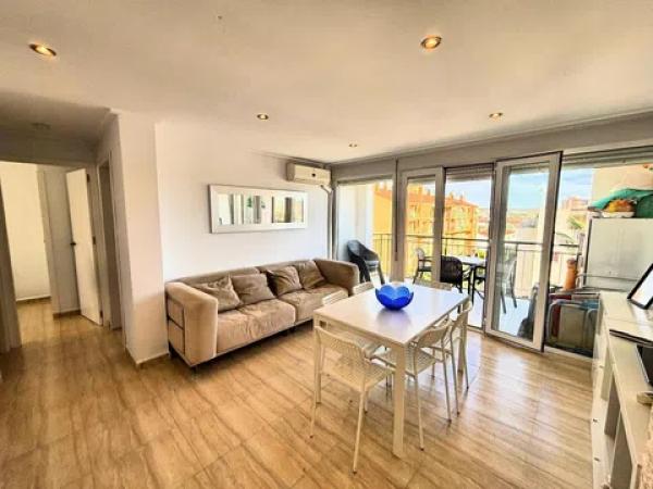 Piso en calle Yecla, 42