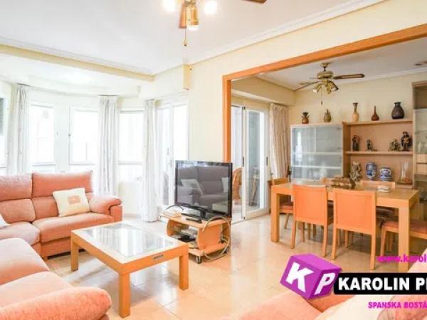 Piso en calle Francisco Martínez