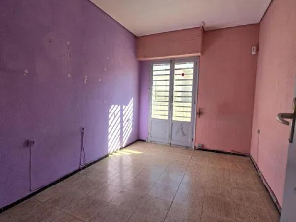 Piso en calle Francisco Santamaría