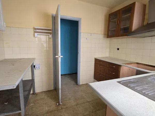 Piso en calle Francisco Santamaría