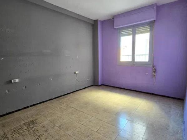 Piso en calle Francisco Santamaría