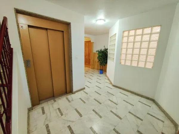 Piso en calle Caritat