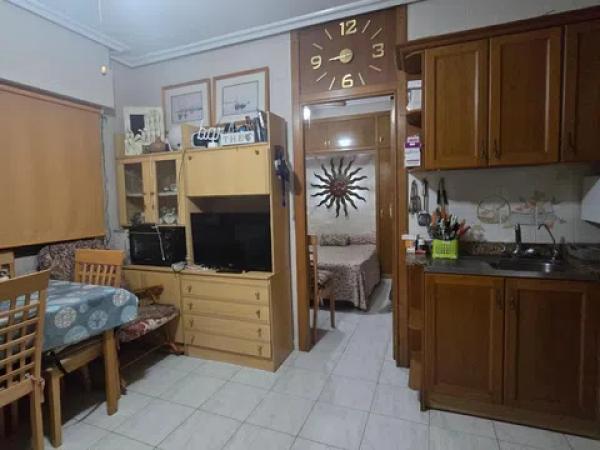 Piso en calle Albatera