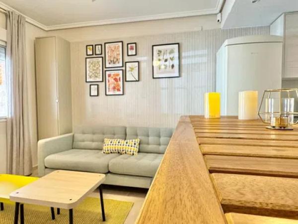 Chalet adosado en calle Biar