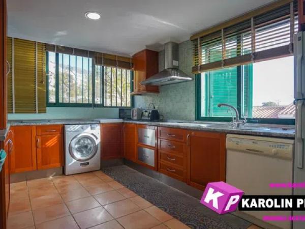 Piso en avenida de la Armada Española