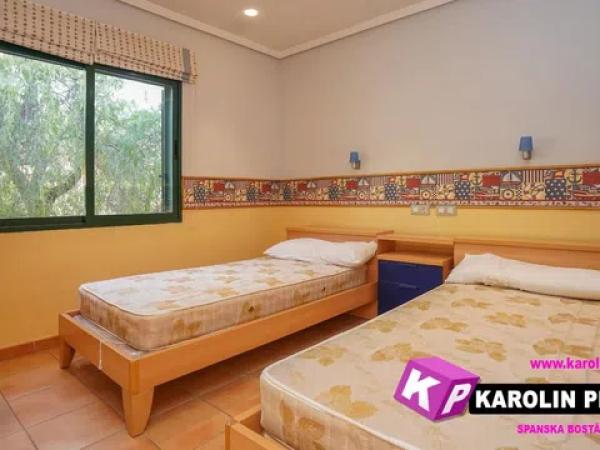 Piso en avenida de la Armada Española