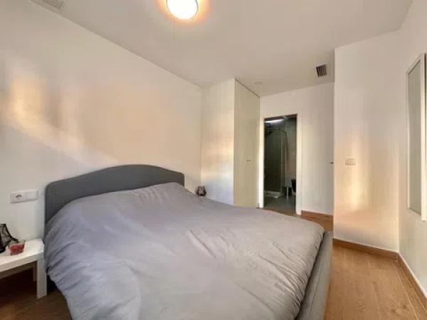 Piso en calle Sacrament