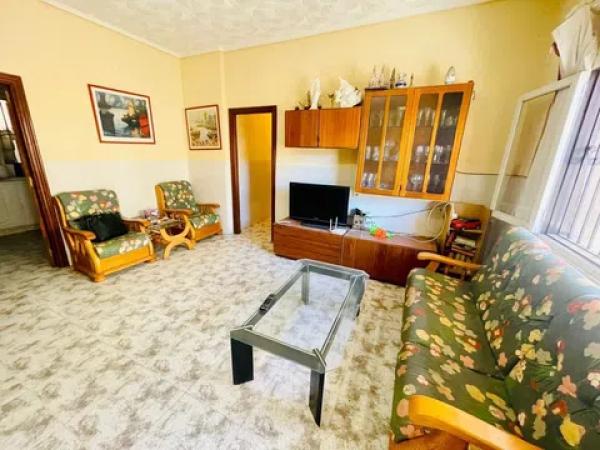 Piso en avenida Oscar Espla