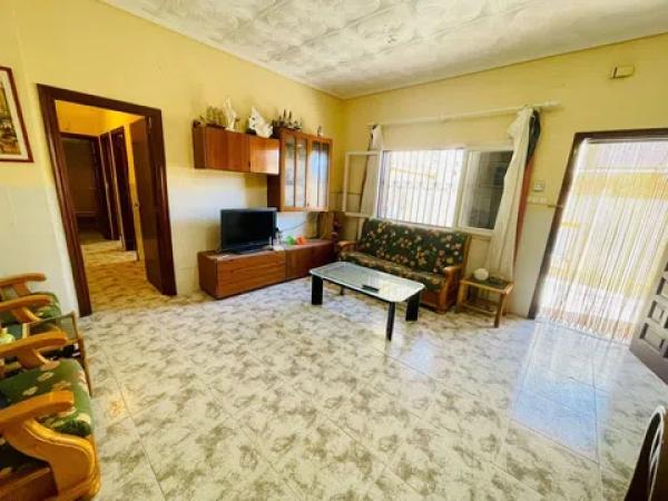 Piso en avenida Oscar Espla