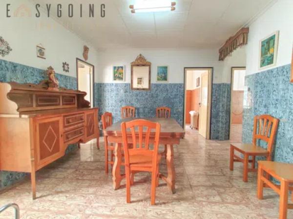 Casa independiente en calle Madrid