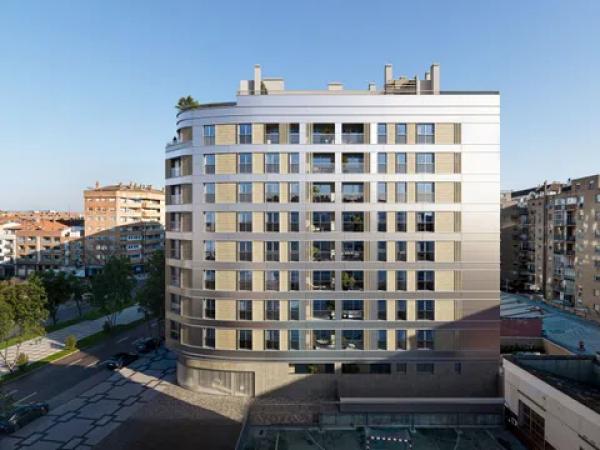 Piso en venta en avenida de Cesareo Alierta, 76