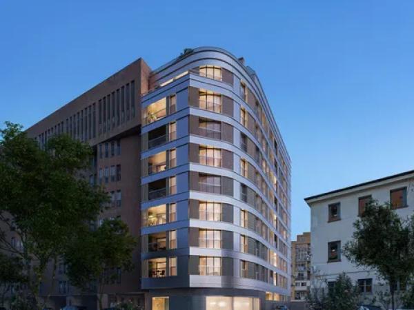 Piso en venta en avenida de Cesareo Alierta, 76