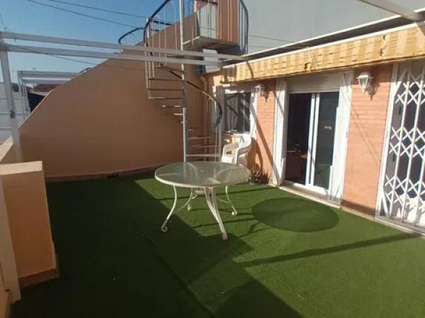 Ático en avenida Miguel Hernández