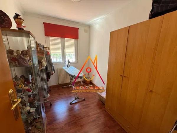 Casa independiente en calle Lila