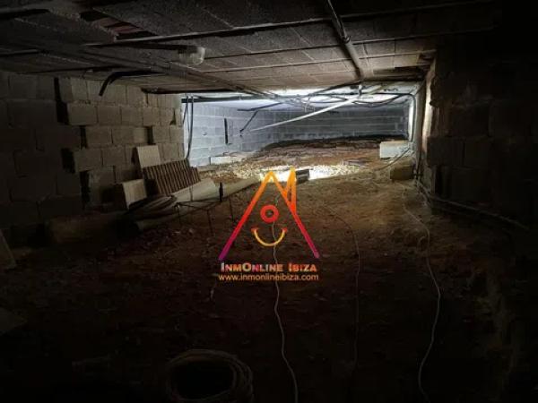 Casa independiente en calle Lila