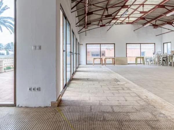 Piso en Barrio Les Bovetes-La Felicidad