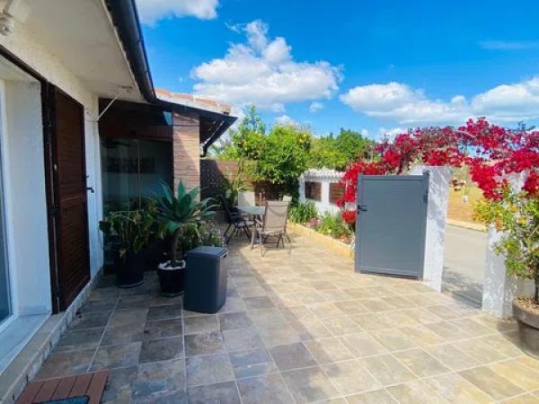 Chalet adosado en camino Pou de la Muntanya