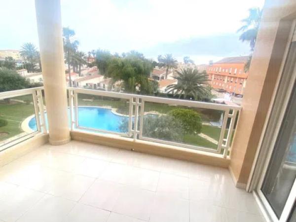 Piso en Barrio Les Bovetes-La Felicidad