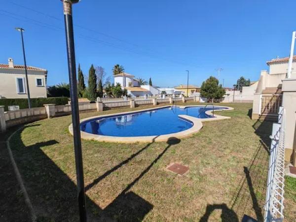 Piso en carretera les Marines Racons a Dénia