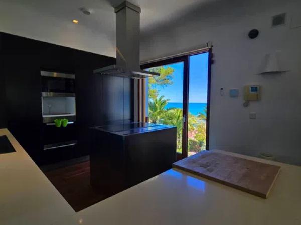 Casa independiente en calle Terra