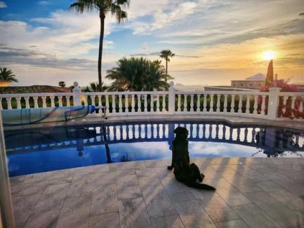 Casa independiente en calle Medussa