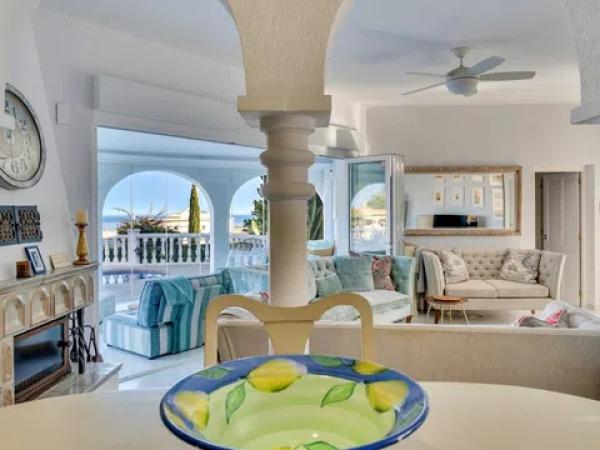 Casa independiente en calle Medussa