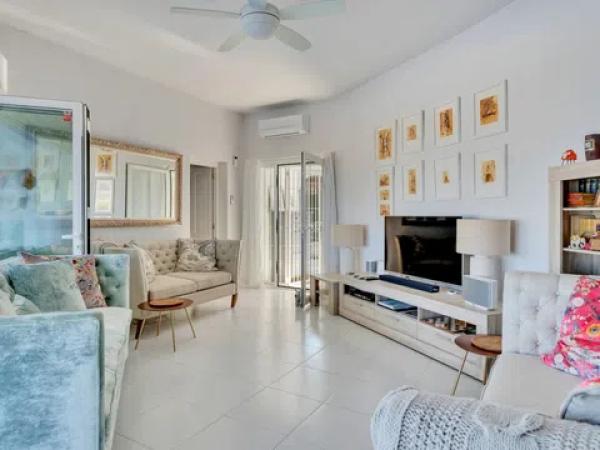 Casa independiente en calle Medussa