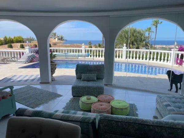 Casa independiente en calle Medussa