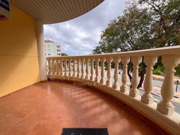 Piso en avenida Juan Chabás, 4