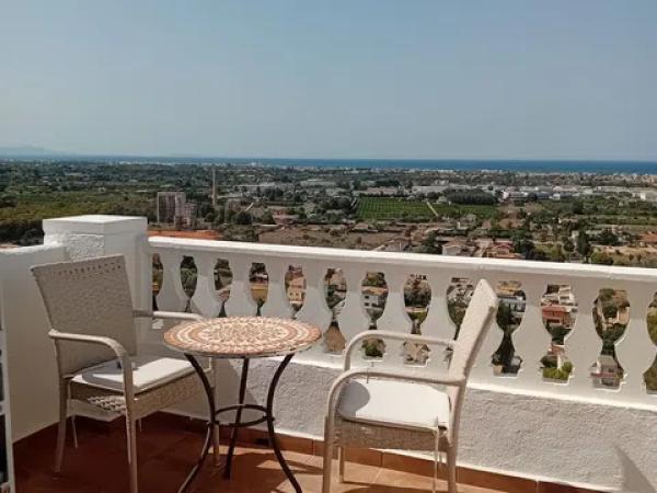 Chalet adosado en calle Atamant, 18