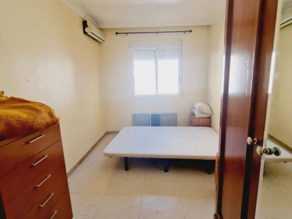 Chalet pareado en calle de la Barbacana