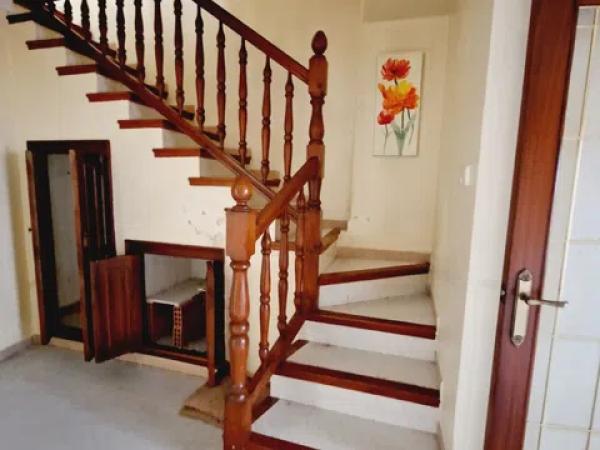 Chalet pareado en calle de la Barbacana