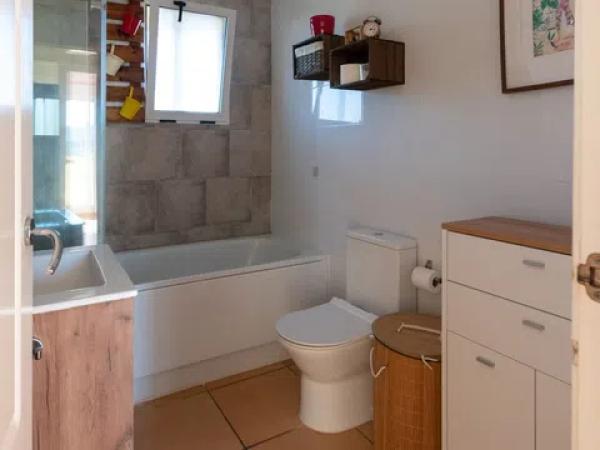 Chalet adosado en calle Bot, 6