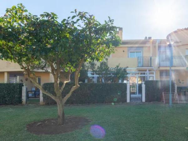 Chalet adosado en calle Bot, 6