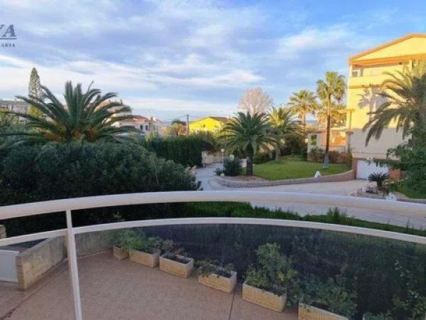 Piso en calle Llac Constança