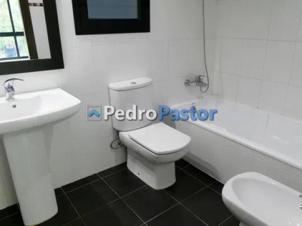 Piso en avenida Juan Chabás, 3