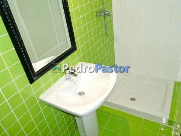 Piso en avenida Juan Chabás, 3