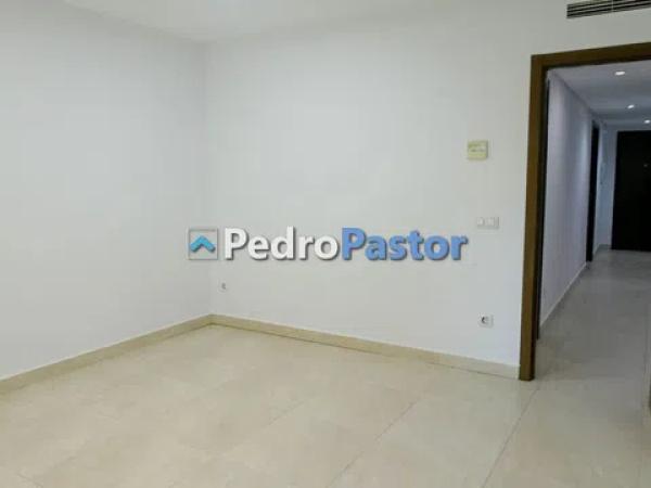 Piso en avenida Juan Chabás, 3