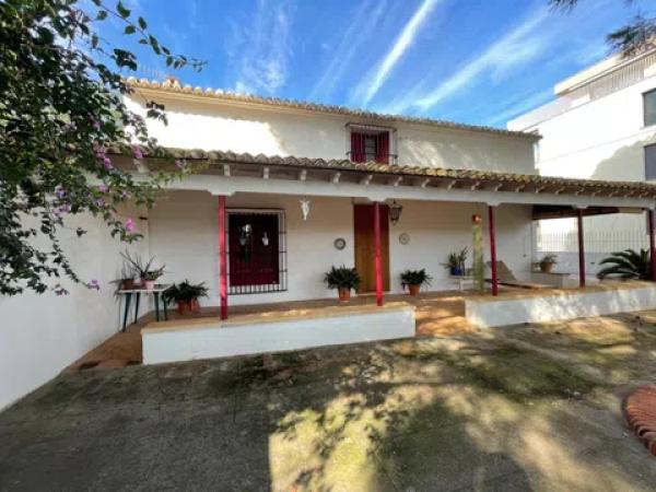 Chalet en calle del Atlas