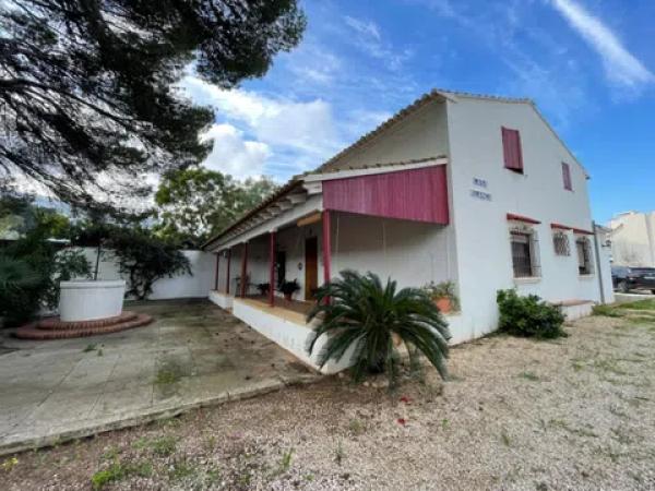 Chalet en calle del Atlas