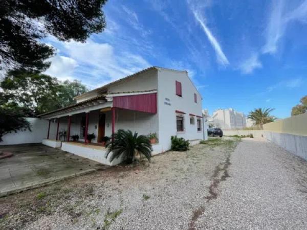 Chalet en calle del Atlas