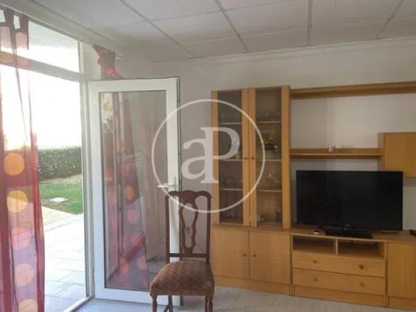 Piso en Barrio Les Bovetes-La Felicidad