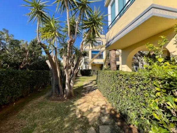 Piso en Barrio Les Bovetes-La Felicidad