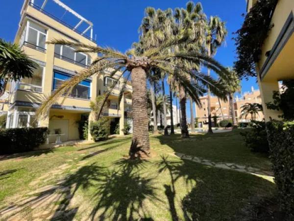 Piso en Barrio Les Bovetes-La Felicidad