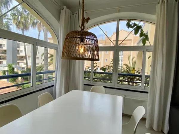 Piso en Barrio Les Bovetes-La Felicidad