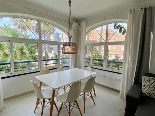 Piso en Barrio Les Bovetes-La Felicidad