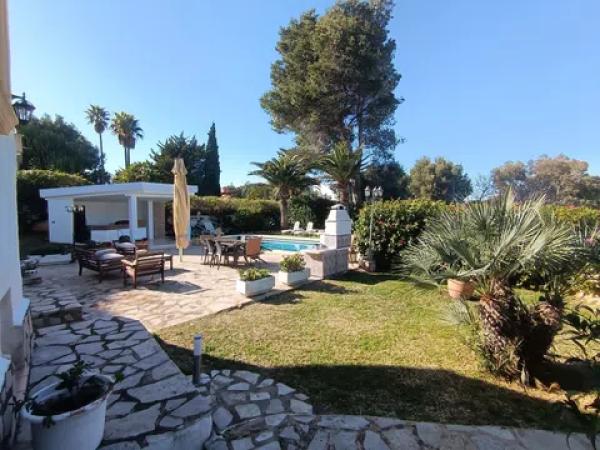 Casa independiente en calle Efaistos