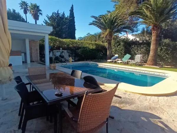 Casa independiente en calle Efaistos