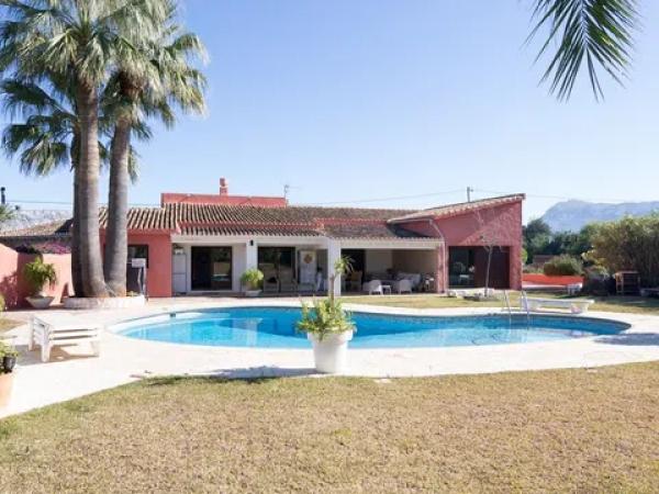 Chalet en Centro Urbano