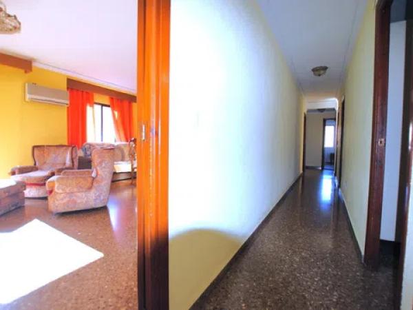 Piso en ronda de les Muralles